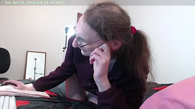 CDAdalyn online show from April 25, 8:06 am