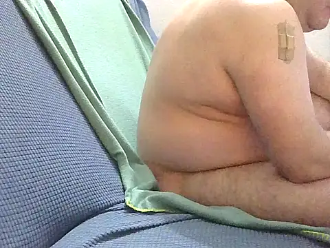 Snapshot of Jok395 chatting on January 18, 1:47 pm Jok395 online show from January 18, 1:47 pm