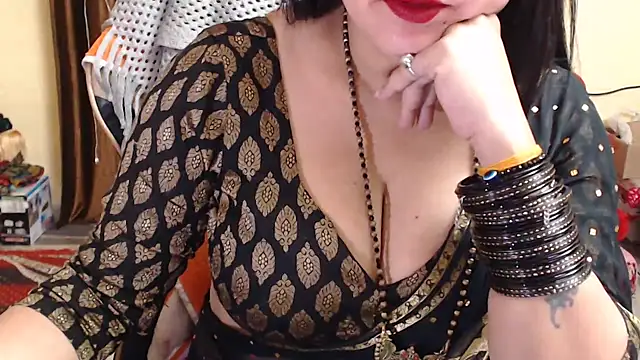 Naughty Kashish online show from February 1, 6:43 am