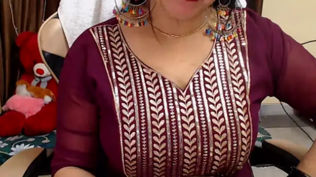 Naughty Kashish online show from January 6, 5:55 am