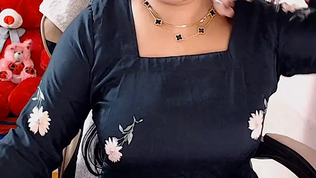 Snapshot of Naughty_Kashish chatting on June 27, 6:52 am Naughty Kashish online show from June 27, 6:52 am