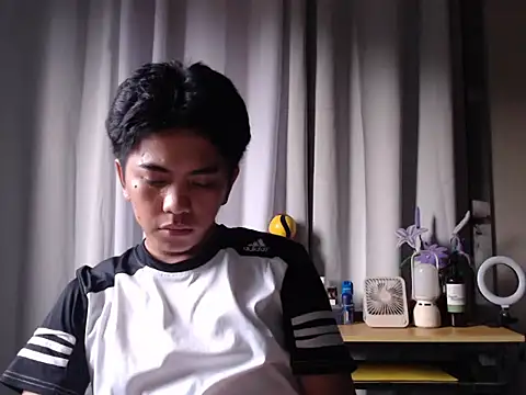 ilovejimmy online show from December 1, 8:48 am