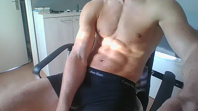 Snapshot of RamonJoosse2002 chatting on May 15, 12:03 pm RamonJoosse2002 online show from May 15, 12:03 pm