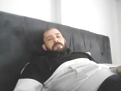 NiiiRvaNaa online show from November 13, 5:22 am