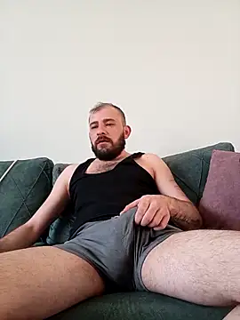 NiiiRvaNaa online show from February 25, 5:51 am