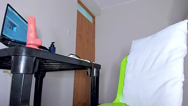 MikeMiller2 online show from October 28, 2:12 am