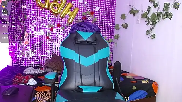 niawk  online show from February 28, 2:39 pm