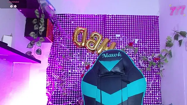 niawk  online show from February 1, 2:04 pm