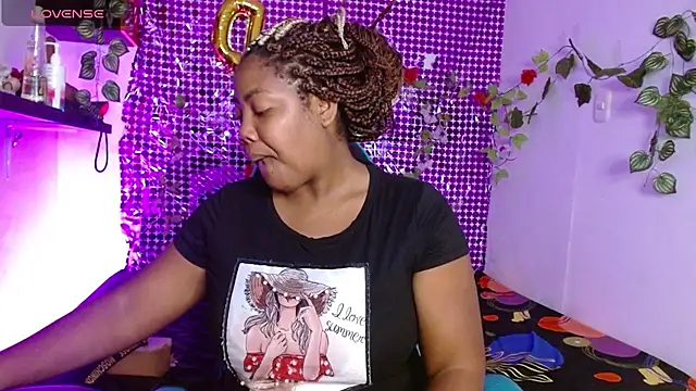 niawk  online show from November 21, 1:43 pm