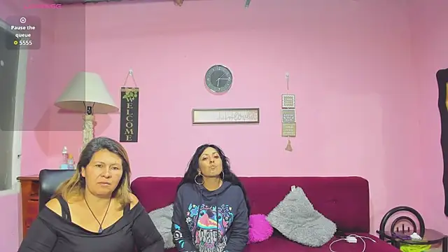 Snapshot of lesbiancuple chatting on September 14, 11:16 pm lesbiancuple online show from September 14, 11:16 pm