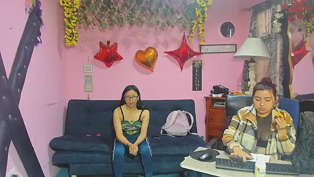 lesbiancuple online show from March 24, 12:05 pm