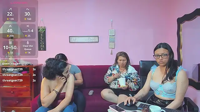 lesbiancuple online show from November 20, 4:07 pm