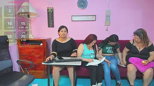 Snapshot of lesbiancuple chatting on October 13, 1:23 pm lesbiancuple online show from October 13, 1:23 pm