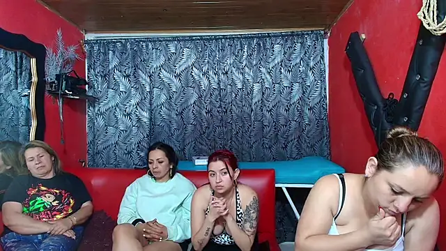 Snapshot of lesbiancuple chatting on March 22, 3:41 am lesbiancuple online show from March 22, 3:41 am