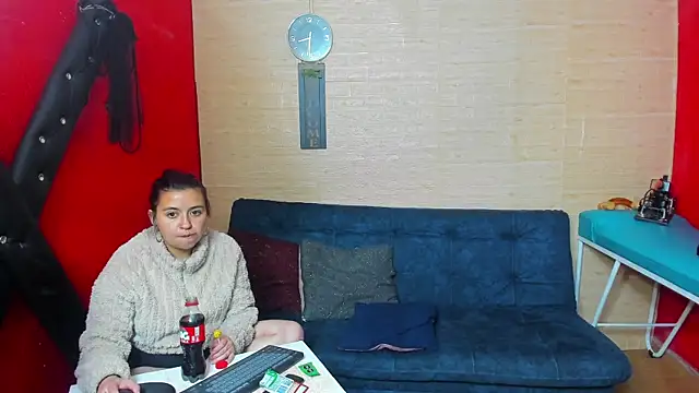 Snapshot of lesbiancuple chatting on September 12, 1:06 am lesbiancuple online show from September 12, 1:06 am