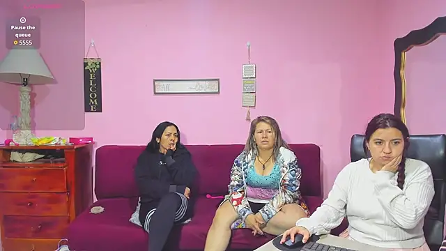 lesbiancuple online show from November 20, 1:39 am