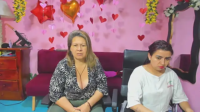 lesbiancuple online show from February 13, 1:22 pm