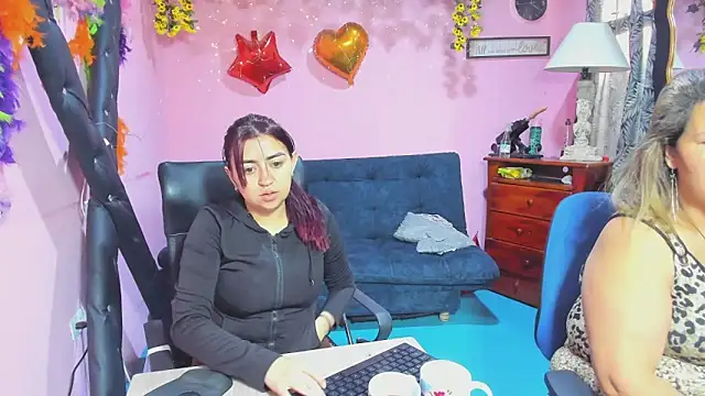 lesbiancuple online show from February 28, 11:54 am