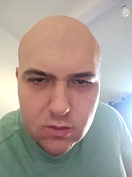 Snapshot of mario890605 chatting on September 12, 8:14 am mario890605 online show from September 12, 8:14 am