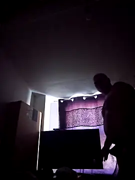 Snapshot of mario890605 chatting on March 10, 8:39 am mario890605 online show from March 10, 8:39 am