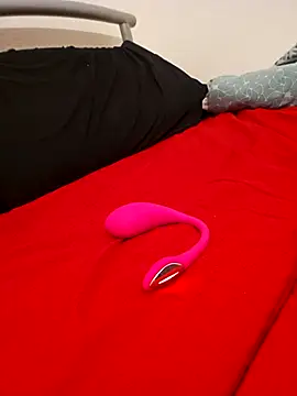 mario890605 online show from February 14, 11:05 pm