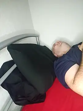 Snapshot of mario890605 chatting on March 12, 7:35 am mario890605 online show from March 12, 7:35 am