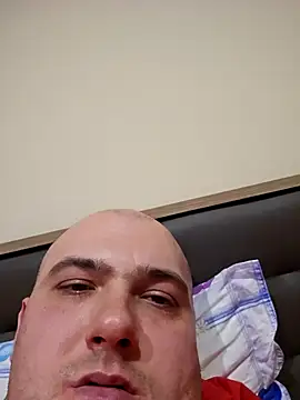 Snapshot of mario890605 chatting on January 4, 10:24 pm mario890605 online show from January 4, 10:24 pm