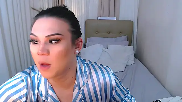 Mimi Cums online show from November 18, 11:15 pm