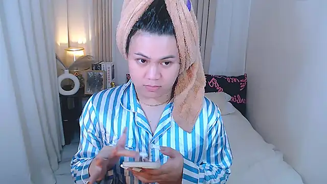 Mimi Cums online show from November 1, 4:19 am