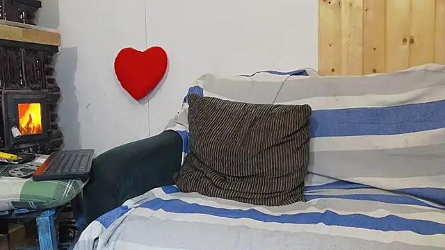 SquirtyMellissaLabia online show from February 23, 5:19 am