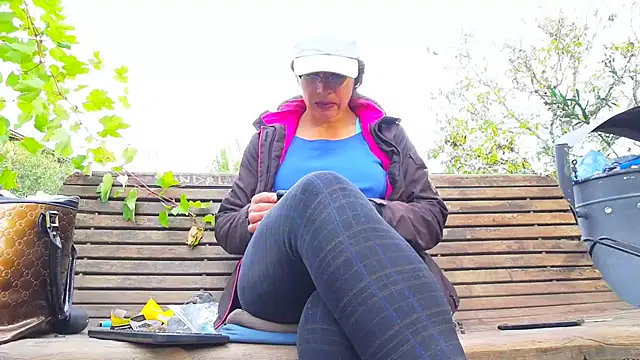 SquirtyMellissaLabia online show from October 24, 6:01 am