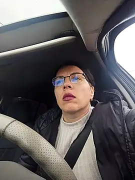 SquirtyMellissaLabia online show from October 27, 8:48 am