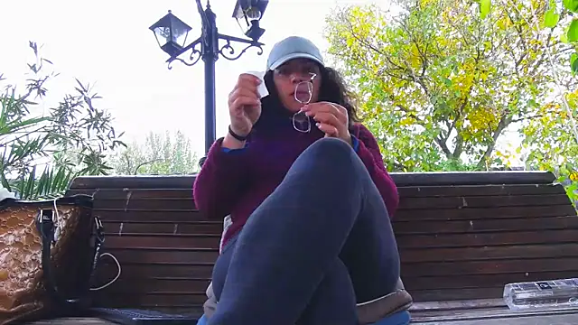 SquirtyMellissaLabia online show from October 15, 6:00 am