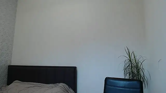 leeilawow online show from April 3, 6:42 am