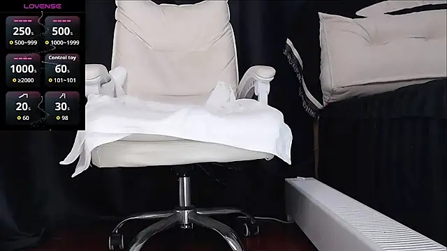 Snapshot of qianqian_ chatting on December 20, 1:14 pm qianqian online show from December 20, 1:14 pm