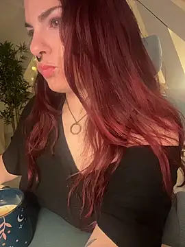 Snapshot of LunaMoongirl chatting on November 29, 5:18 am LunaMoongirl online show from November 29, 5:18 am