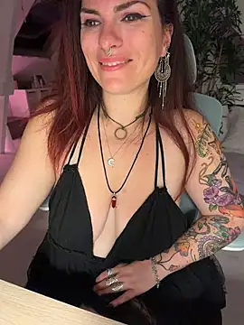 LunaMoongirl online show from July 28, 8:52 pm