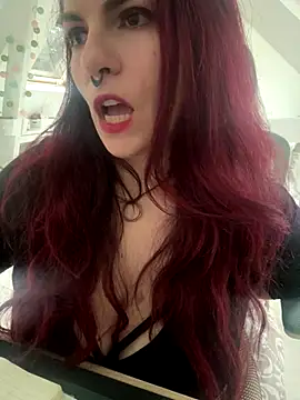 Snapshot of LunaMoongirl chatting on November 18, 2:09 pm LunaMoongirl online show from November 18, 2:09 pm