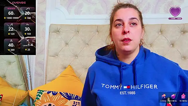 Snapshot of KarinaNoir chatting on February 4, 5:02 am KarinaNoir online show from February 4, 5:02 am