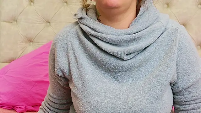 KarinaNoir online show from April 9, 4:03 am