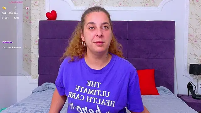 Snapshot of KarinaNoir chatting on June 26, 3:56 am KarinaNoir online show from June 26, 3:56 am