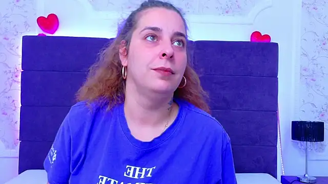 KarinaNoir online show from May 16, 4:11 am