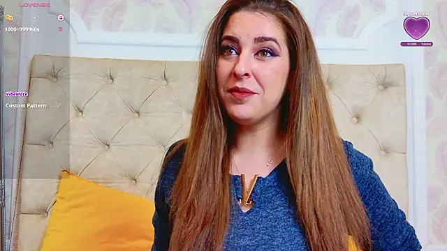 Snapshot of KarinaNoir chatting on February 23, 12:39 pm KarinaNoir online show from February 23, 12:39 pm