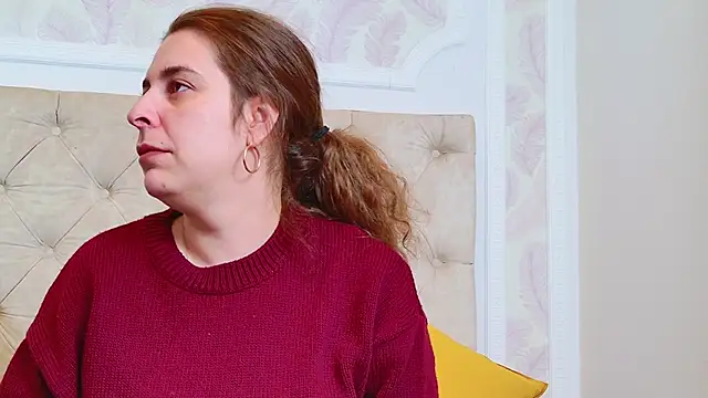 KarinaNoir online show from March 18, 4:15 am