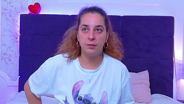 Snapshot of KarinaNoir chatting on July 13, 3:50 am KarinaNoir online show from July 13, 3:50 am