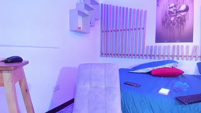 Snapshot of any_rebels chatting on February 3, 6:17 pm any rebels online show from February 3, 6:17 pm