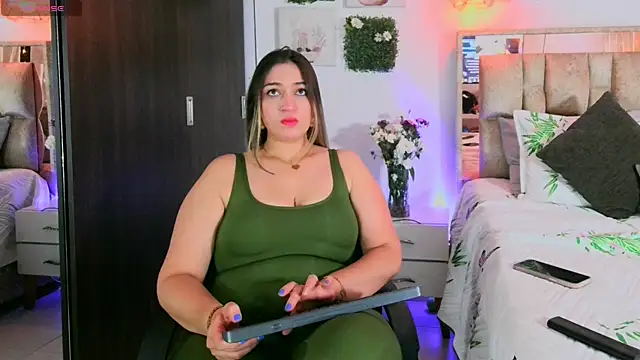 Dulce Morrys online show from May 17, 4:07 pm