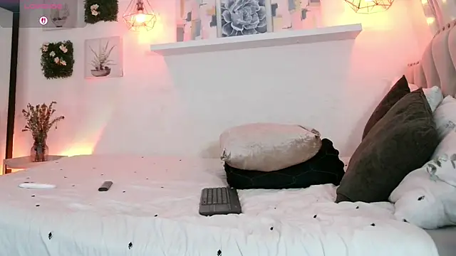 Snapshot of Dulce_Morrys chatting on September 12, 2:28 pm Dulce Morrys online show from September 12, 2:28 pm