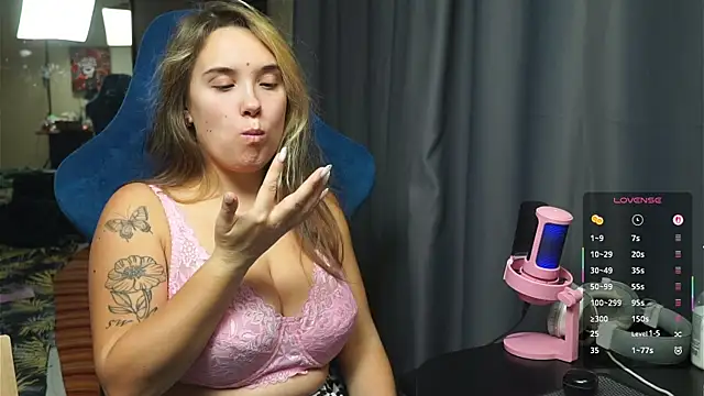 Sandra SW  online show from December 16, 4:22 pm