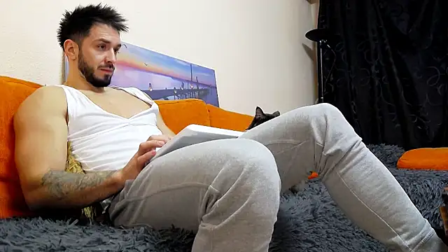 MichaelWills online show from February 25, 3:53 pm